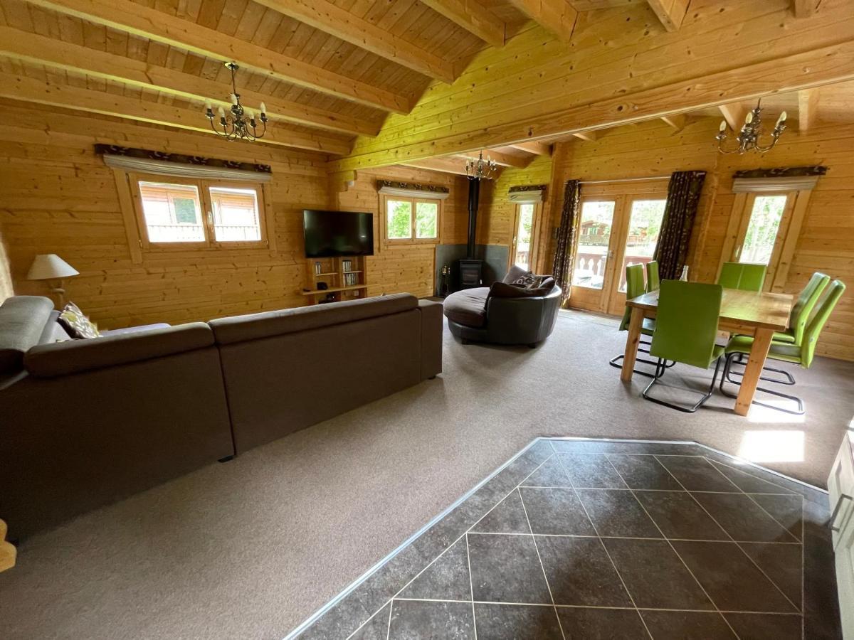 Ilodge 73 Louth  Bagian luar foto